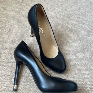 Chanel black almond toe high heels! 38.5